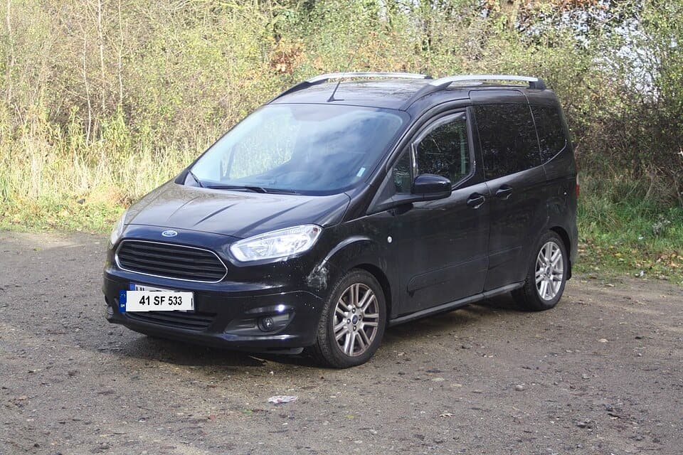 Ford Tourneo Courier 1.5 TDCi Titanium — 2019